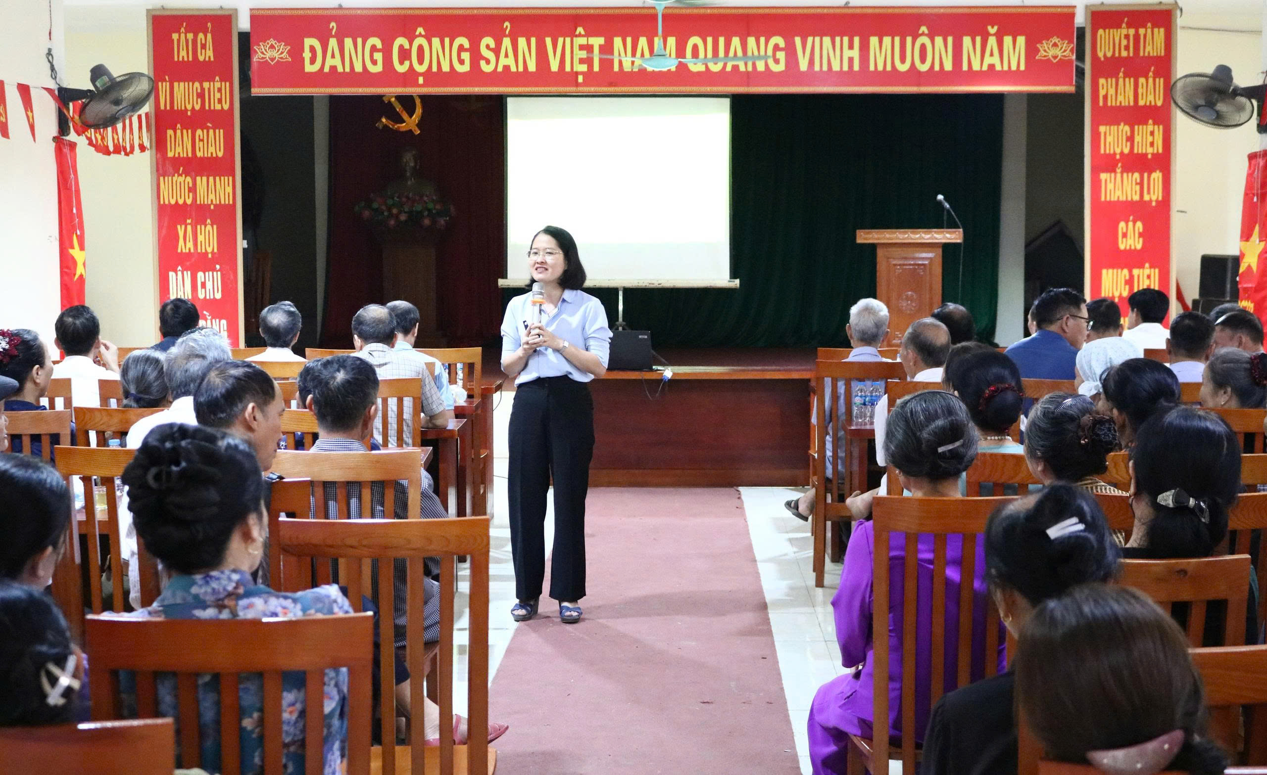 Xã kiều phú tổ chức hội nghị tập huấn tuyên truyền các biện pháp phòng, chống bệnh dại