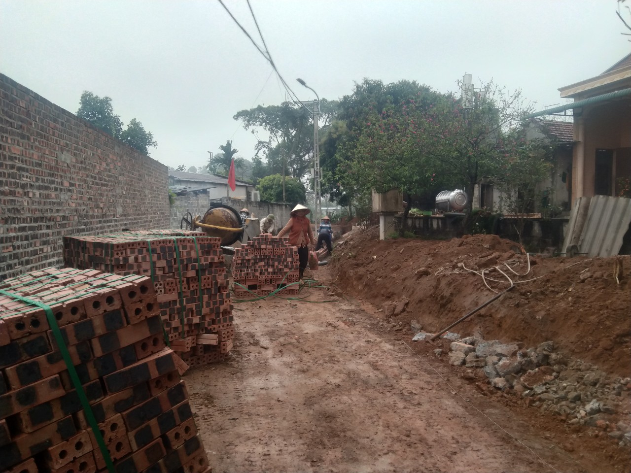 Ba Vì: Nhân dân thôn Chu Mật, xã Thái Hòa hiến hơn 320 m2 đất làm đường