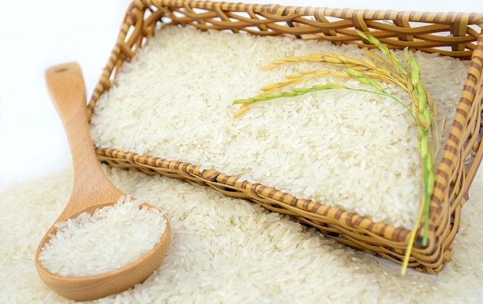 Giá gạo trắng Việt Nam lên cao nhất trong những nước xuất khẩu lớn