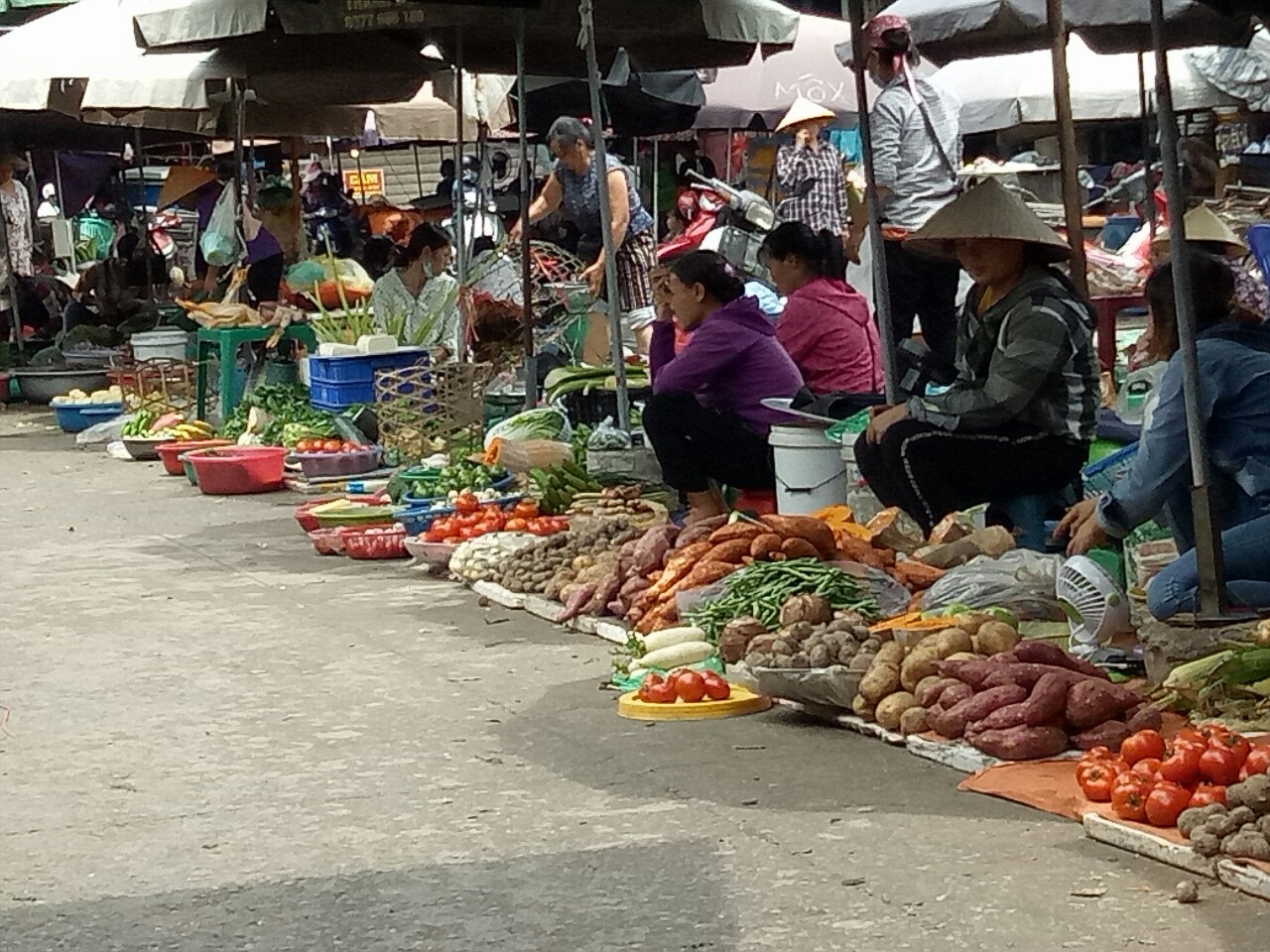 Giải pháp nâng cao vấn đề an toàn thực phẩm trong các chợ truyền thống tại Hà Nội