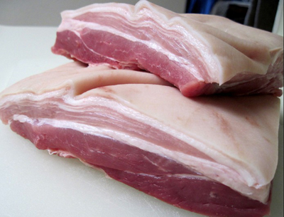 Trung Quốc tăng ưu đãi để thúc đẩy nguồn cung thịt lợn