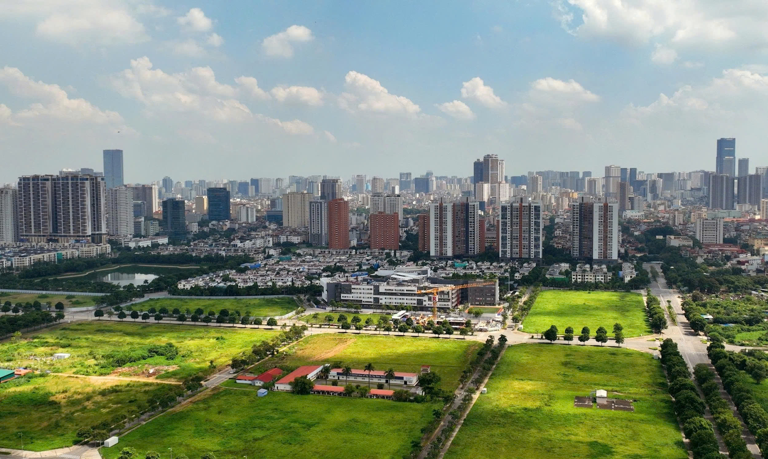 Hà Nội chuyển từ thực thi sang kiến tạo chính sách